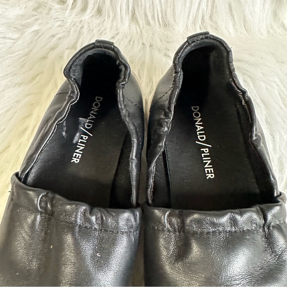 Donald J Pliner Gene Black Slip On Leather Sneakers Size 6.5 - Picture 4 of 9